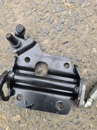 Verdeckverschluss vorne Mercedes CLK W209 - A2097700026 - Ohne Zylinder - Bild 3