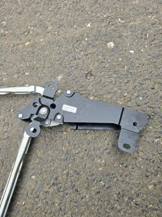 Verdeckverschluss vorne Mercedes CLK W209 - A2097700026 - Ohne Zylinder - Bild 2