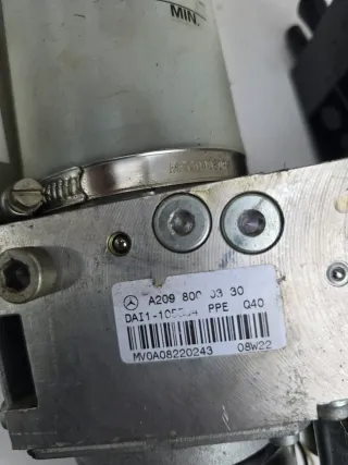 Orig. Mercedes W209 A209 CLK Pumpe Hydraulikpumpe Verdeckpumpe A2098000330 - Bild 3