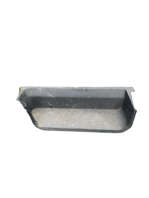Background image for VW Multivan T4 Einstieg / Trittstufe rechts 701863735A 705863735A