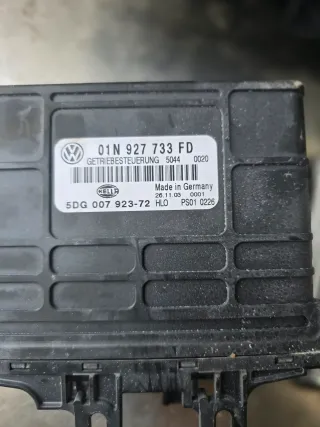 VW Passat Variant 1.9 TDI Automatik MotorSteuergerät Set 038906019KC - Bild 3
