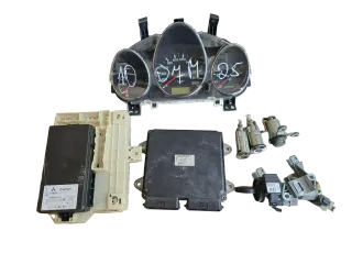 Mitsubishi Colt CZC  Motor Steuergerät Set  A1351507679 - Bild 1