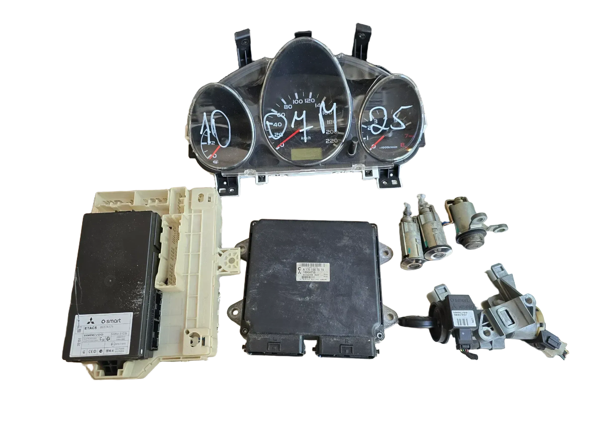 Mitsubishi Colt CZC  Motor Steuergerät Set  A1351507679 - Bild 1