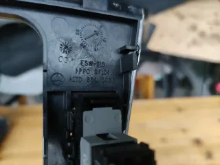Mercedes R170 SLK Abdeckung Schaltkulisse Verkleidung A1706803036 mit Fensterschalter - Bild 3