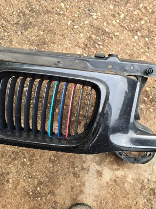BMW 3er Compact E36 316i Schloßträger Frontblech Frontmaske Vorderwand mit Grill - Bild 4