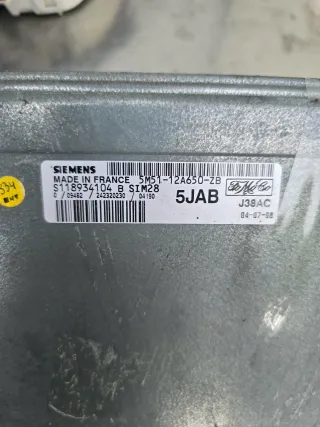 Ford Focus 2 Benzin Motorsteuergerät Satz 5M5112A650ZB 74kW - Bild 5