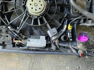 Audi A4 S4 B6 8E 8H Cabrio 3.0 Benzin Schlossträger frontträger frontmaske mit Kühlerpaket - Bild 3