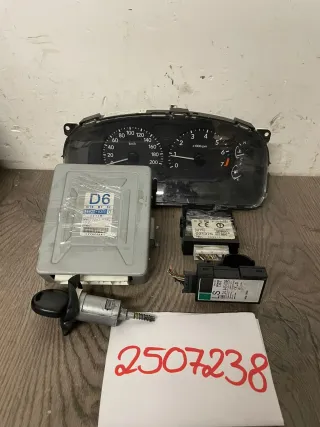 Original Suzuki Wagon R Steuergerät Set 3392083EE - Bild 1