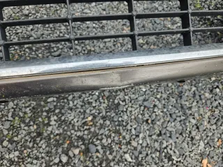 Stoßstange  vorne Ford Focus Baujahr 08-11  Cabrio - Bild 3