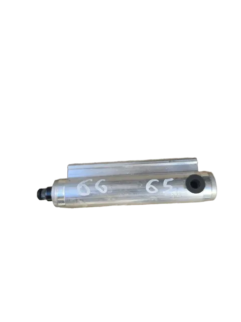 Background image for Saab 9-3 Cabrio Hydraulik Zylinder Dämpfer Dach Verdeck 65/66