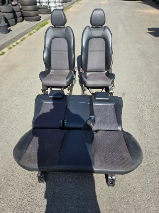 FORD FIESTA 6 BJ 2005  Sitze ( türing) - Bild 1