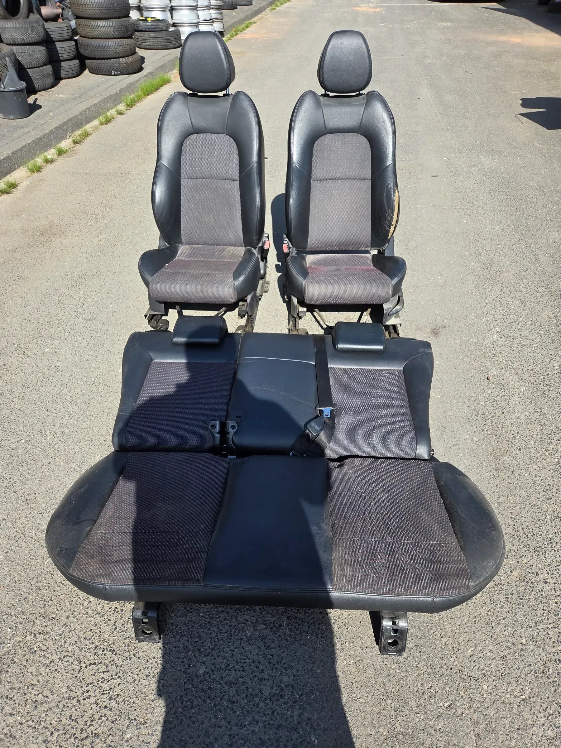 FORD FIESTA 6 BJ 2005  Sitze ( türing) - Bild 1