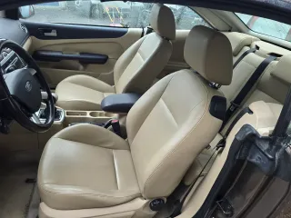 Ford Focus Cabrio CC Sitze Lederausstattung Beige , Sitzheizung - Bild 1