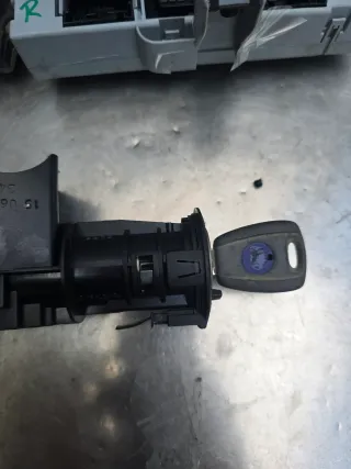 Original Fiat Punto 188 Motorsteuergerät Satz 46767827 - Bild 2