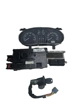 Motorsteuergerät Set 8200162381 Renault Clio II 1.2 43kW 58PS - Bild 1