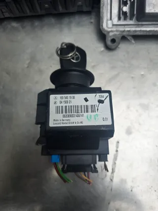 Mercedes W169 A-Klasse Motorsteuergerät Satz A2661538479 - Bild 2