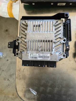 PEUGEOT 407 SW 6E Motorsteuergerät Set ECU 5WS40167GT - Bild 4
