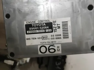 Toyota Yaris P1 Motorsteuergerät Set 89661-52064  211000-7214 1SZ-FE MT - Bild 2