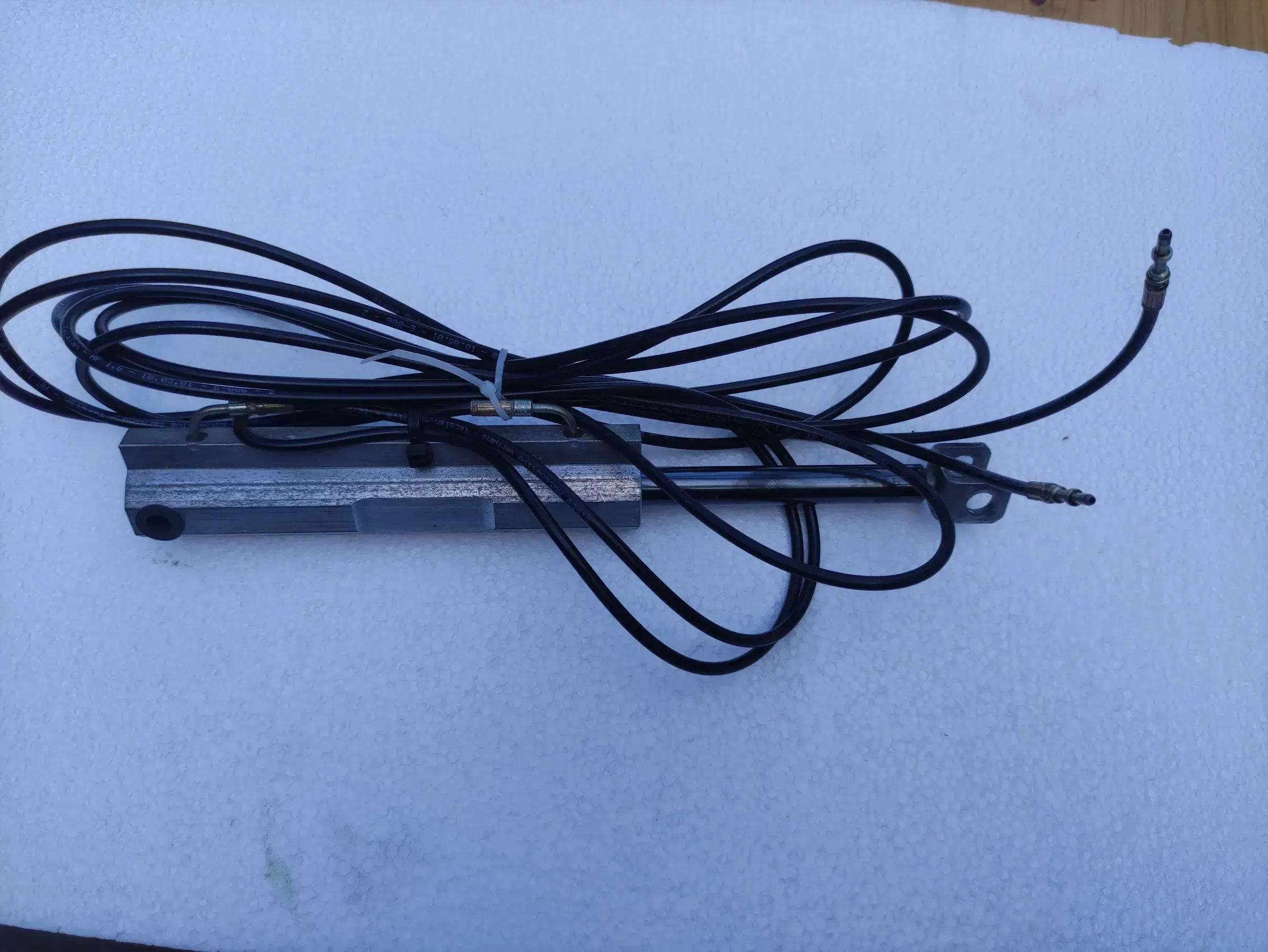 Original Mercedes Benz SLK R170 Verdeckverschluss Dämpfer Nr 43-44 - Bild 1