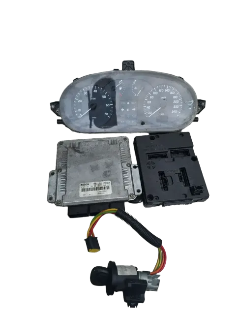 Background image for 0281011102  Renault Scenic Megane 1.9 Motorsteuergerät Set