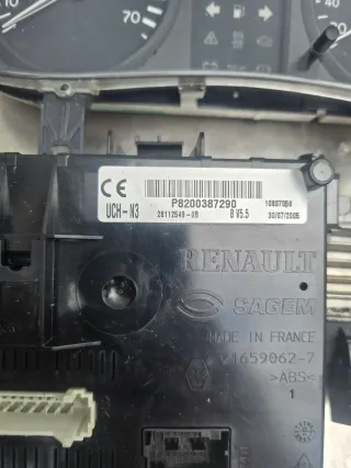 Motorsteuergerät Set 8200162381 Renault Clio II 1.2 43kW 58PS - Bild 3