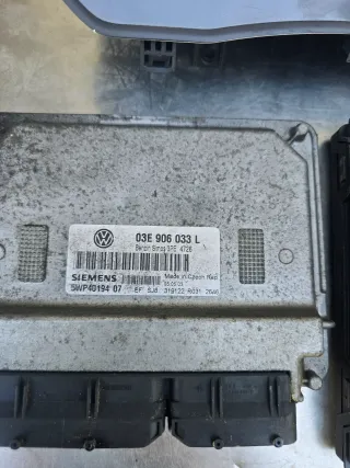 VW Polo 9N 1,2 47kw 03E906033L 64PS AZQ Motorsteuergerät Satz - Bild 4
