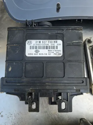 VW Golf IV 1,9 Automatik Motorsteuergerät Set 038906012M - Bild 3
