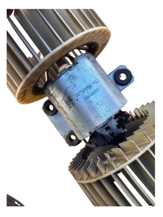 BMW 5 E39 Gebläsemotor Lüfter Klima 64.11-8372493.9 - Bild 4