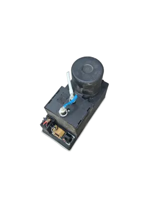 Audi A4 B5 8D Zentralverriegelungspumpe ZV Pumpe Unterdruckpumpe 8D0862257 - Bild 1