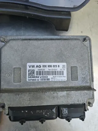 Motorsteuergerät  Set  VW Polo 9N3  1,2l 51kw BZG  03E906023B - Bild 4