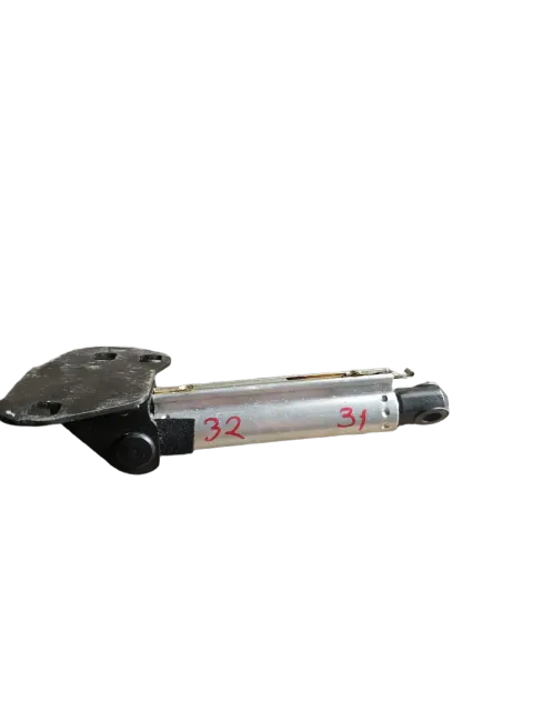 Background image for Volvo C70 CC Cabrio Hydraulik Zylinder Dämpfer Dach Verdeck 31/32