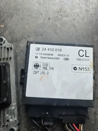 Opel Astra G 2,2 Z22SE Motorsteuergerät Wegfahrsperre SET 09391283 - Bild 2