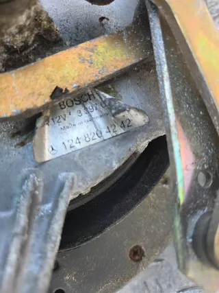 Mercedes E W124 Scheibenwischer Wischergestänge Vorne A1248204242 - Bild 2