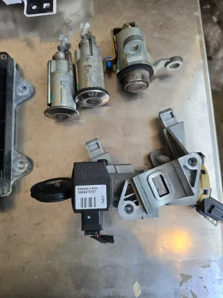 Mitsubishi Colt CZC  Motor Steuergerät Set  A1351507679 - Bild 3