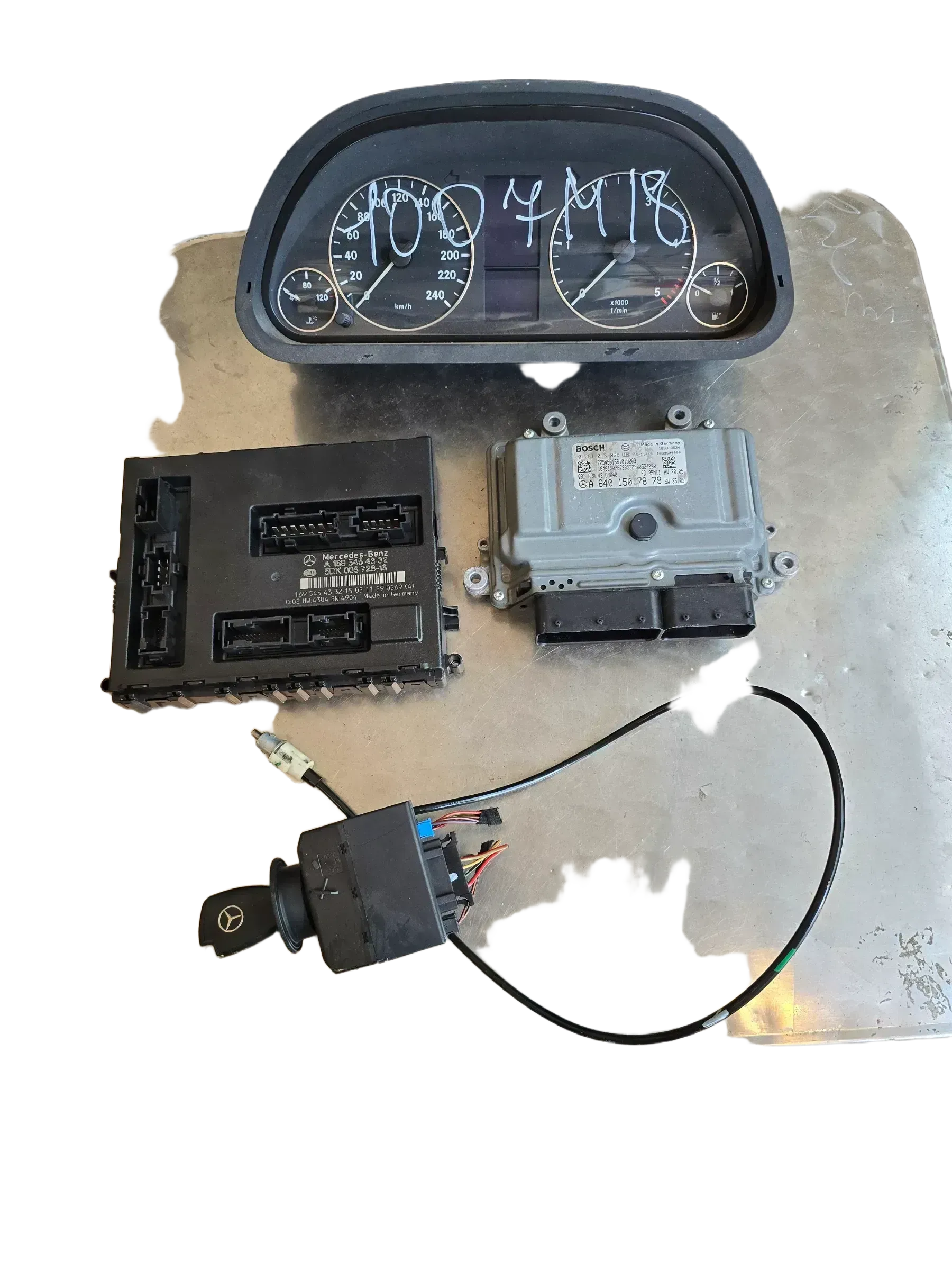 Mercedes A-Klasse  W169 200CDI Motorsteuergerät Set Bosch A6401507879 - Bild 1