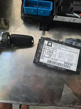 Motorsteuergerät set Opel Astra H Zafira B 98053909 - Bild 3