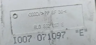 Audi A3 8L A4 B5 Zentralverriegelungspumpe ZV Pumpe 8L0862257E - Bild 3