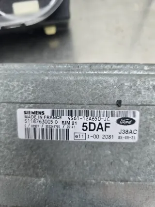 Ford Fiesta V MK5 Motorsteuergerät Satz 4S6112A650JC - Bild 5