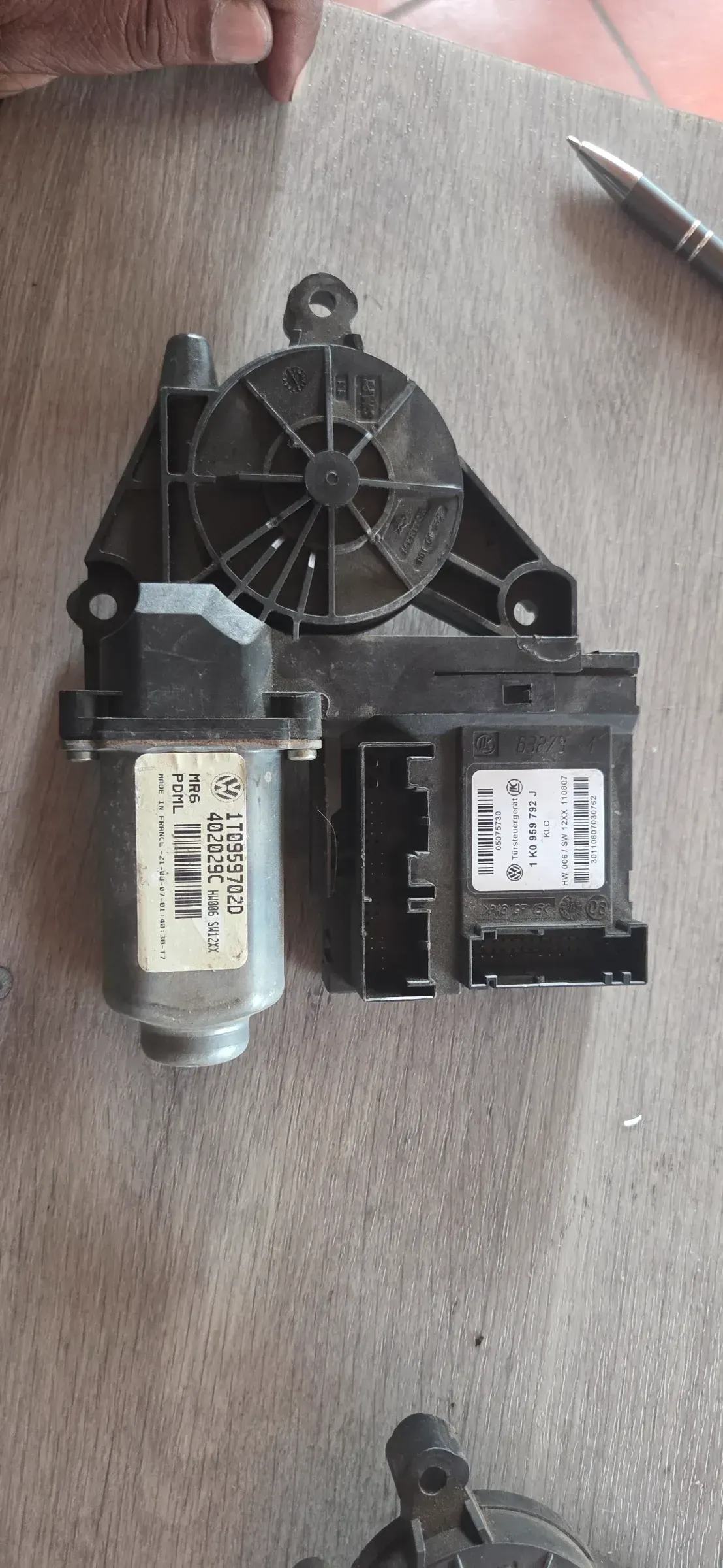 Volkswagen Touran I 2008 Rechts Fensterhebermotor Tür vorne 1T0959702D ODL37487 - Bild 1
