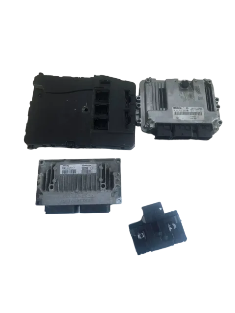 Background image for RENAULT SCENIC 1.9 DCI Automatik Motorsteuergerät Set 0281013367