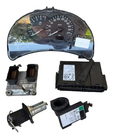 Background image for 0261207960 ECU-MOTORSTEUERGERÄT UCE MOTORSTEUERGERÄT / 55350551 / 2183734 FÜR OP