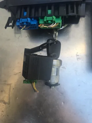 Ford Focus MK1 1,6l 74kW Motorsteuergerät Kit 1S4F-12A650-BD - Bild 2