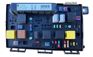 Opel Astra H Sicherungskasten 13206750 - Bild 1