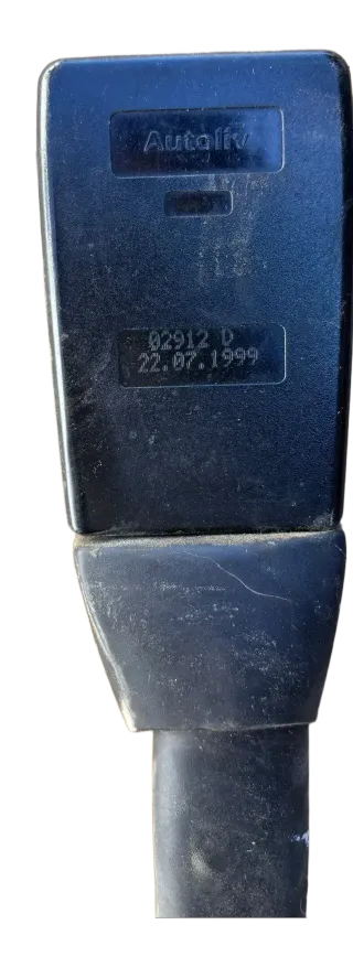 BMW 5 E39 Gurtschloss VORNE LINKS 72.11-8257795 - Bild 4