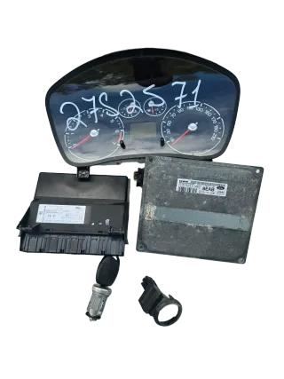FORD Fiesta V Motorsteuergerät Set Wegfahrsperre Satz 6S6112A650TB - Bild 1