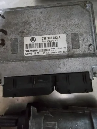 Motorsteuergerät SEt 03E906033A  SKODA FABIA - Bild 2