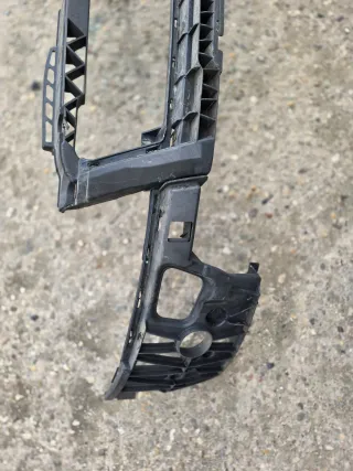 Audi A4 B6 8H Cabrio Stoßstange Halter vorne Rahmen blechen Vorne - Bild 2