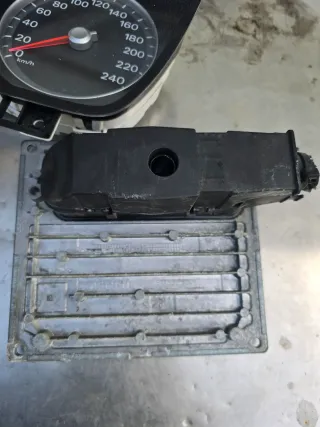 Ford Focus 2 Motorsteuergerät Set 5M51-12A650-HF - Bild 4
