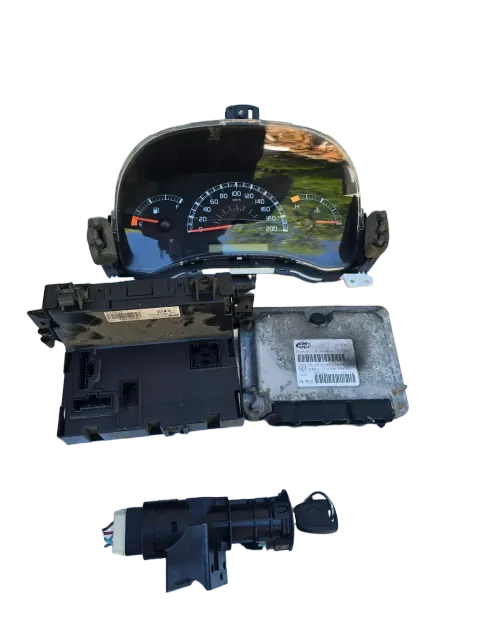 Background image for Fiat Panda Motorsteuergerät Set 51834074