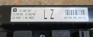 Sicherungskasten OPEL Astra H  13285621 LZ - Bild 2